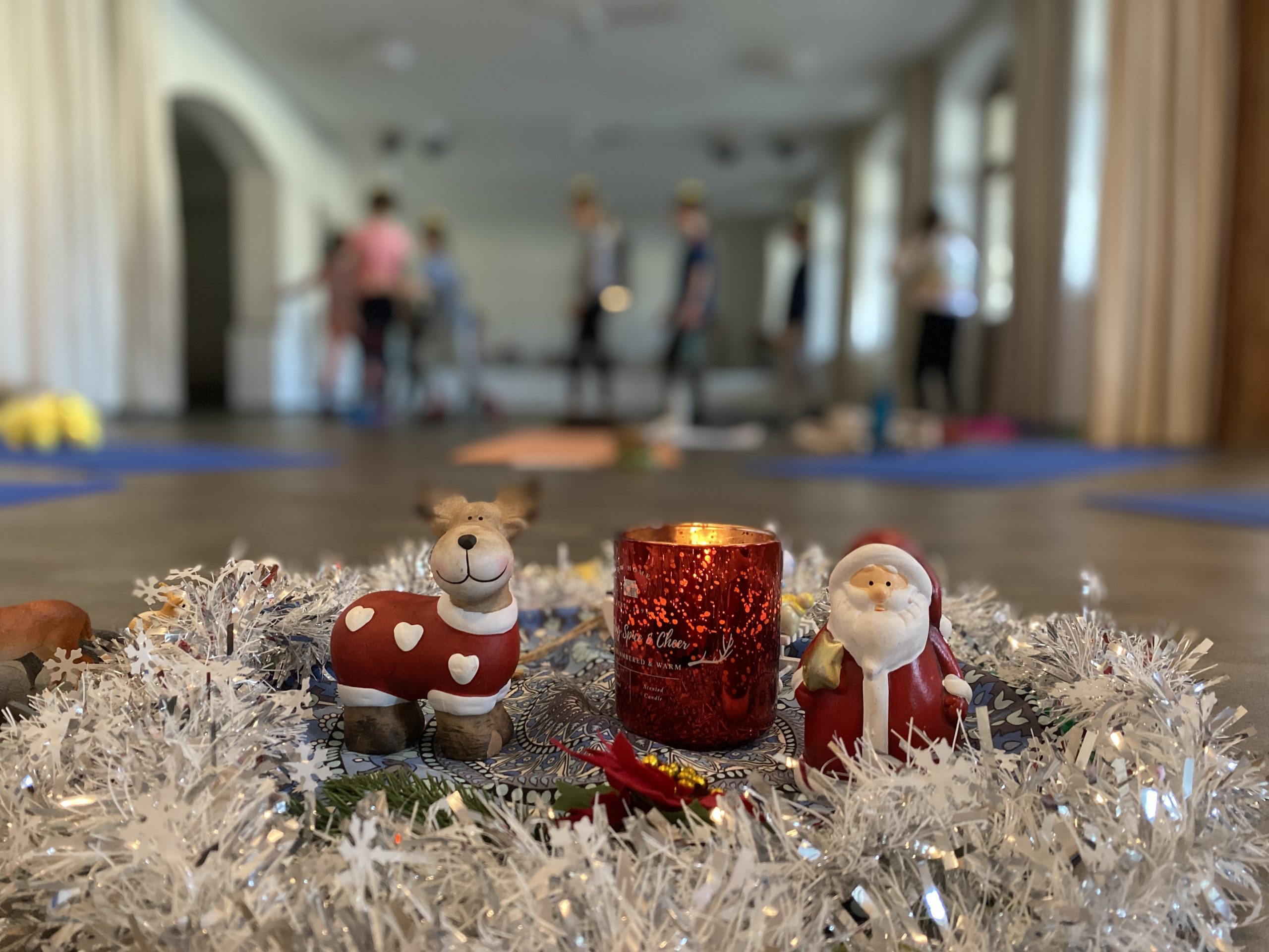 Kinderyoga-Workshop "Morgen kommt der Weihnachtsmann" in Dresden – Bild 2
