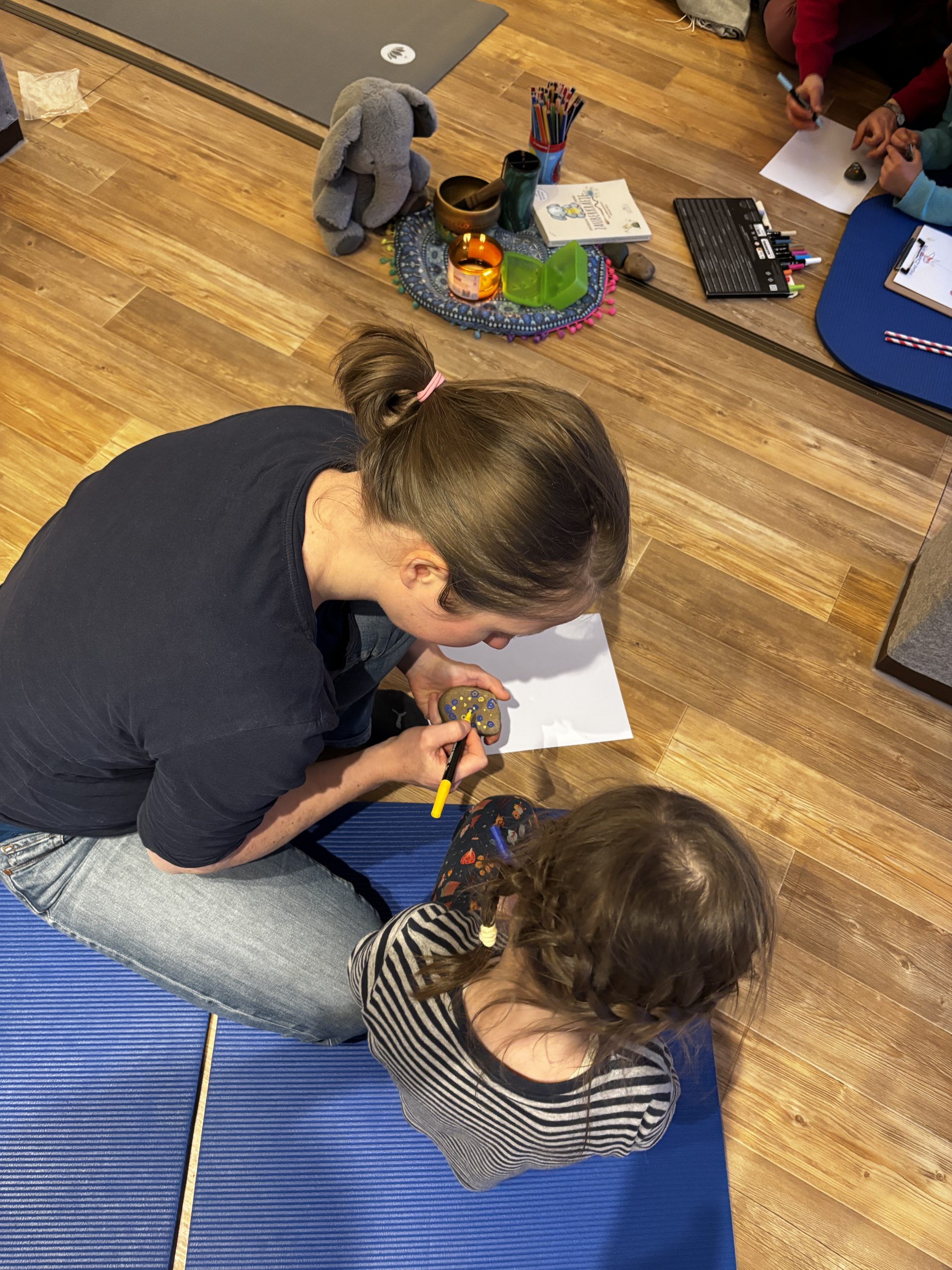 "gemeinsam entspannt" - achtsamer Eltern-Kind-Workshop – Bild 3